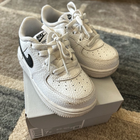 Nike Jordan Air Force